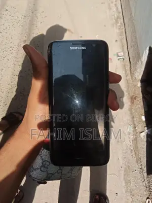 Samsung Galaxy S7 Edge (Used)