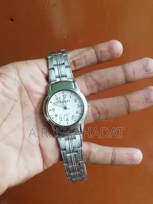 Halei Quartz Watch