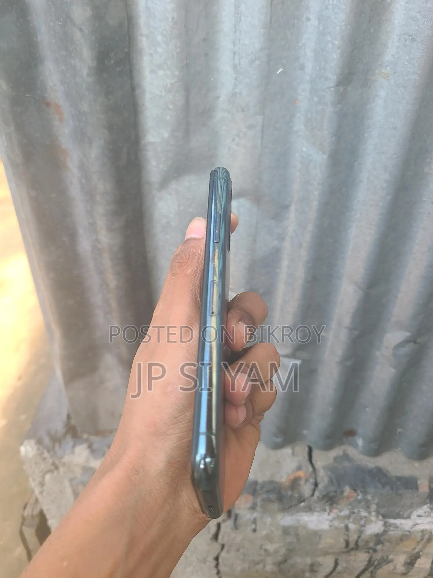 Apple iPhone 11 Pro . (Used)