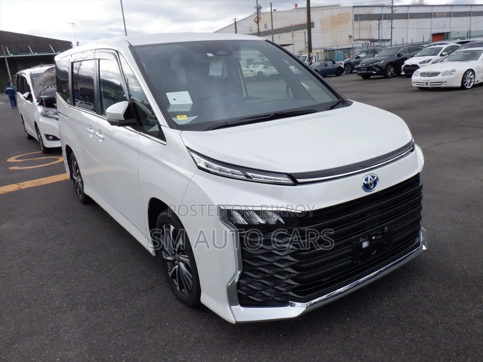 Toyota Voxy Hybrid SZ Pearl New 2023
