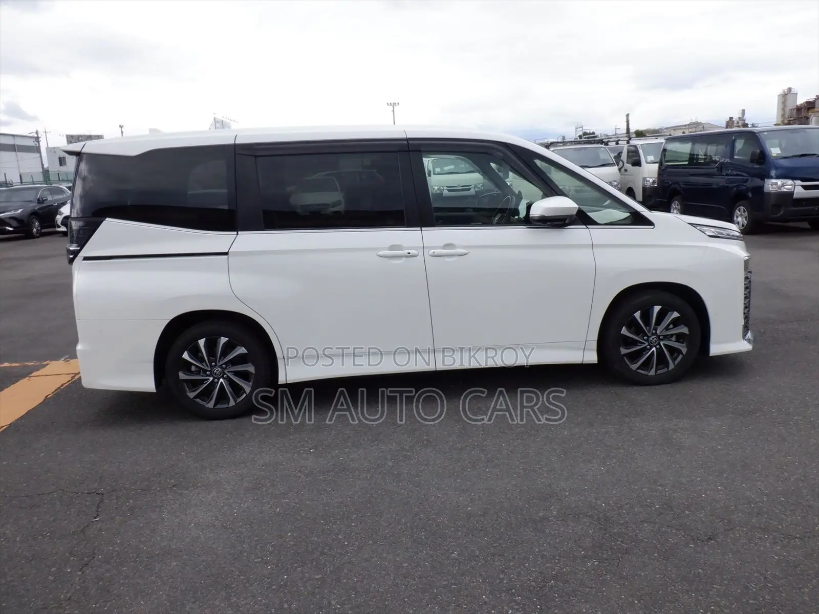 Toyota Voxy Hybrid SZ Pearl New 2023