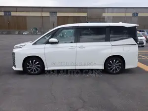 Toyota Voxy Hybrid SZ Pearl New 2023