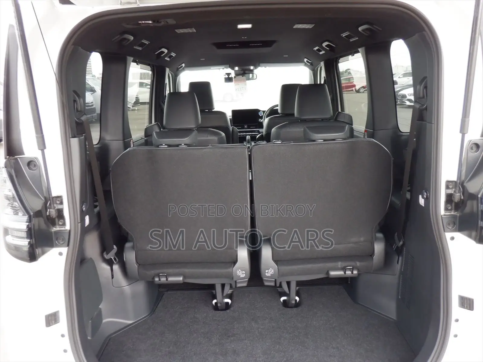 Toyota Voxy Hybrid SZ Pearl New 2023
