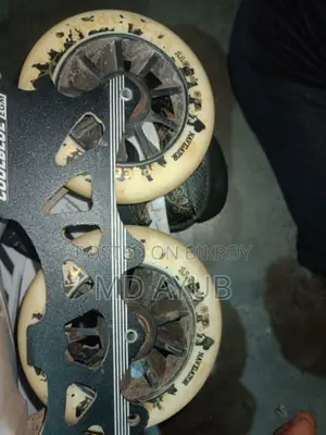 eskeTinsu Skates
