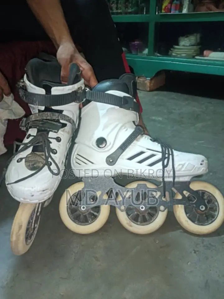 eskeTinsu Skates