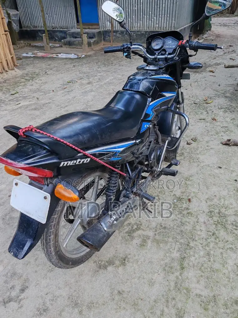 TVS Metro . 2012