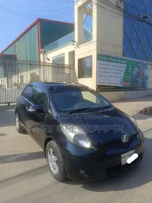 Toyota Vitz black 2009