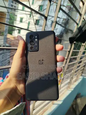 OnePlus 9RT (Used)