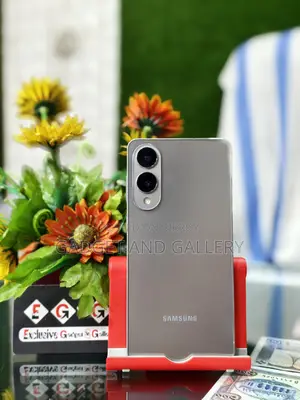 স্যামসাং গ্যালাক্সি এস২৫ এজ ৫১২ জিবি সিলভার