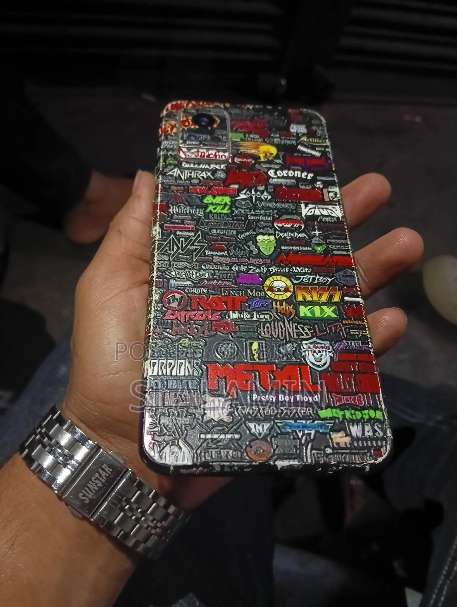 Vivo V20 8,128 (Used)