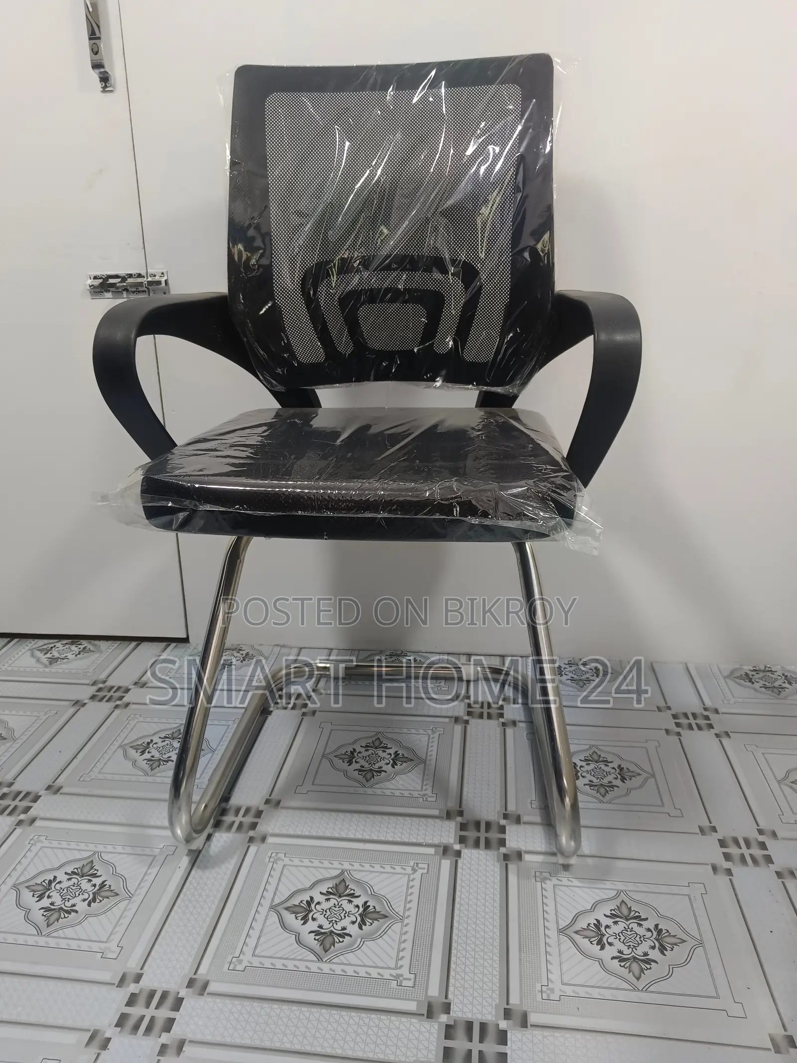Premium Mesh Back Office Visitor Chair – Stylish, Comfortable & Durable