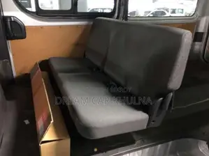 Toyota Hiace PKG. DX G LED SILVER 2021