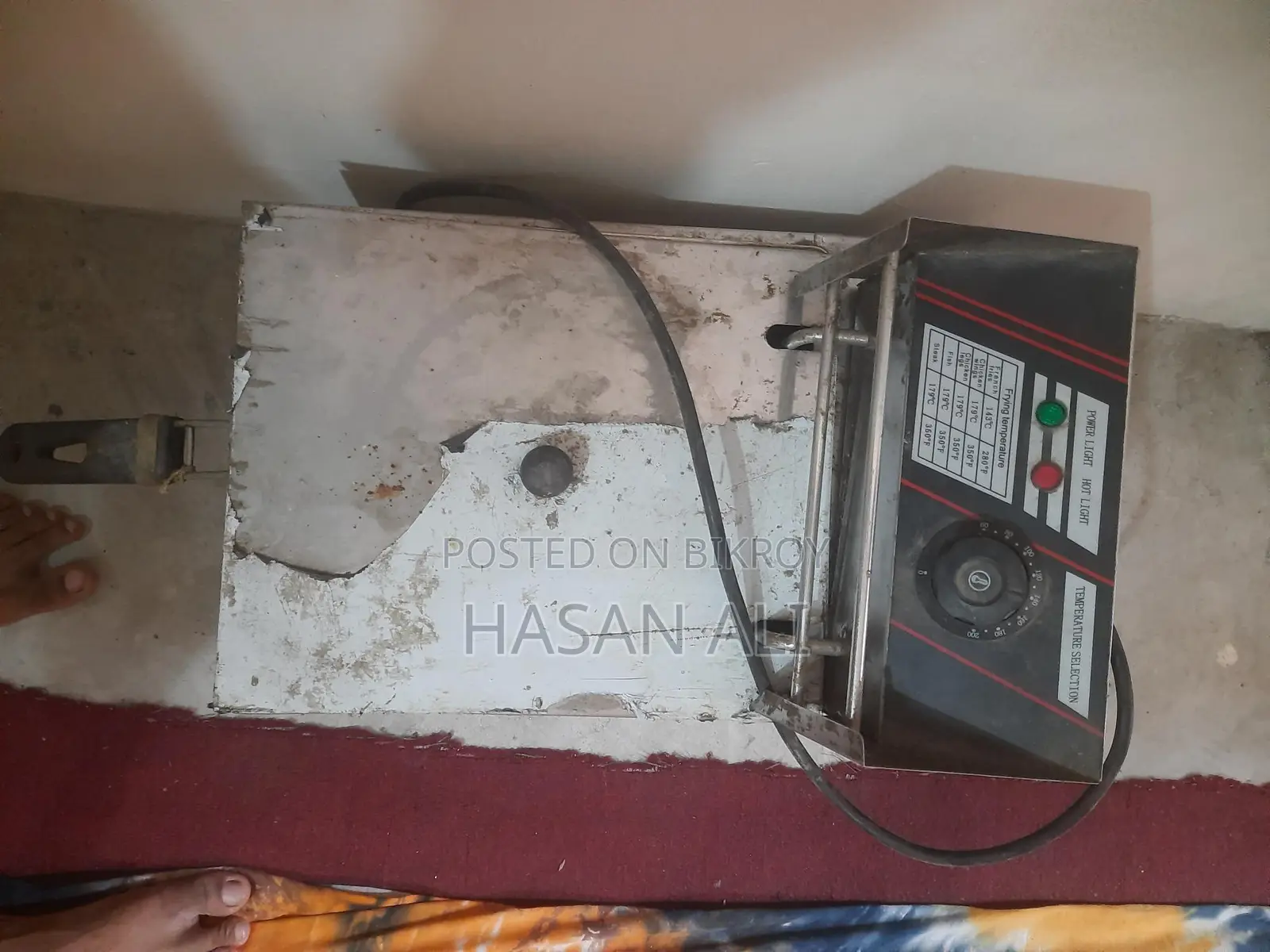 ডীপ ফায়ারটি ১ মাস ও ব্যাবহার করি নাই।টাকার দরকার তাই বিক্রি কইরা দিমু।