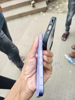 Apple iPhone 12 (Used)