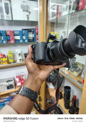 Canon 200D mark ii with 18-55 Neno stm lens full fresh condition