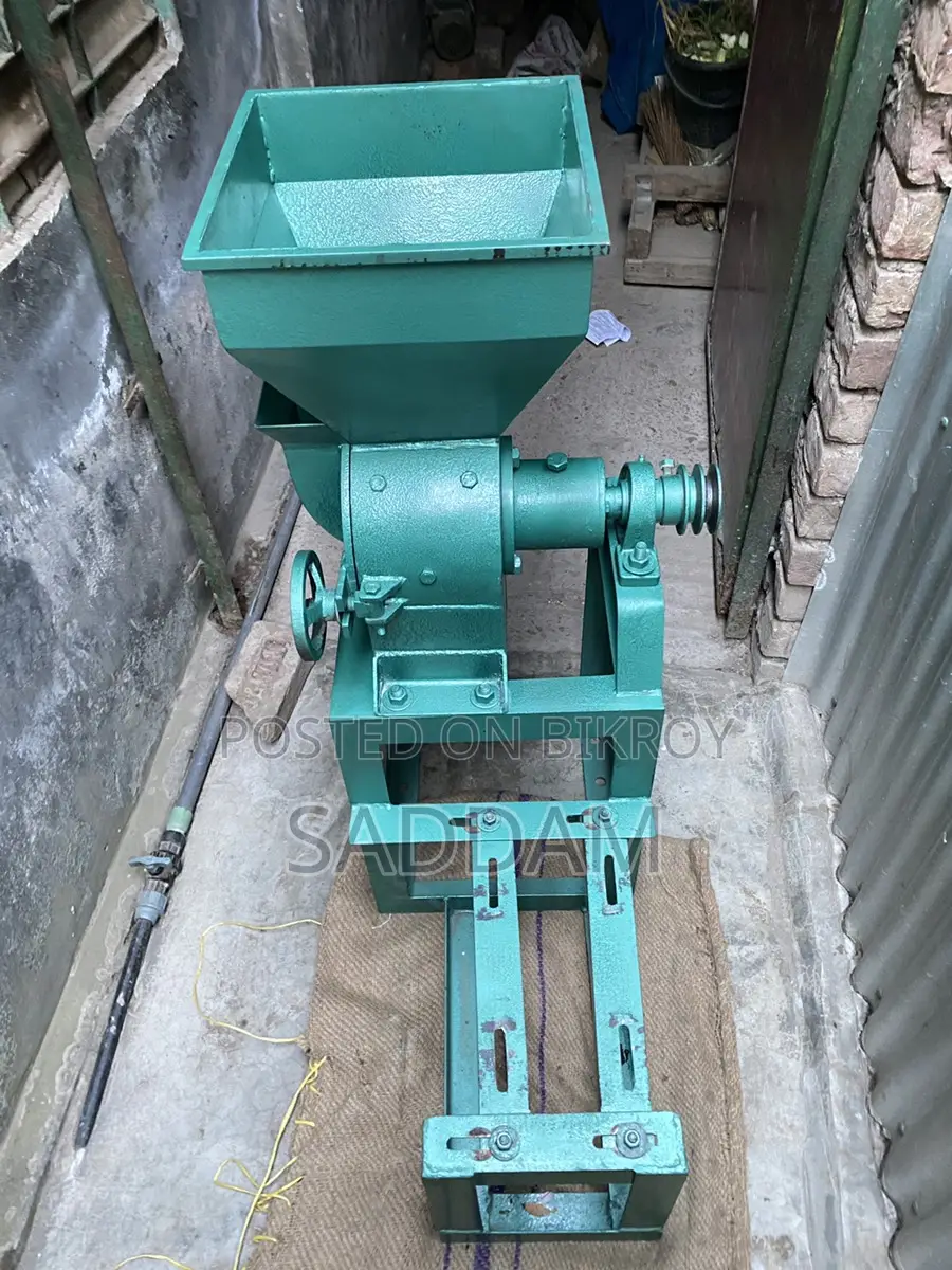 Rice and Turmeric Grinding Machine