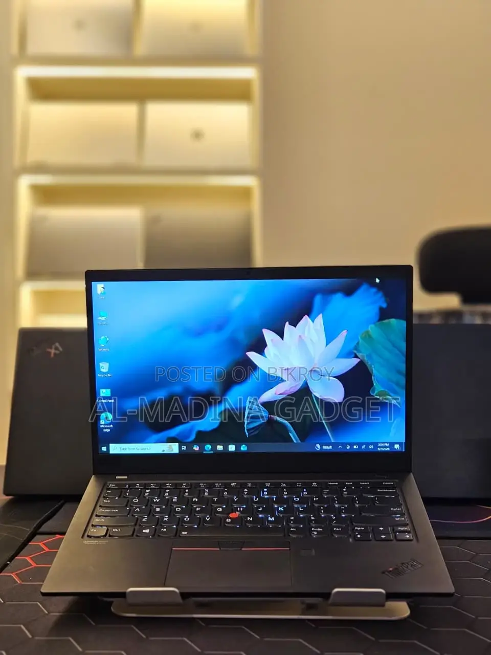 Lenovo ThinkPad X1 Carbon Core i7 10th Gen 16GB RAM 512GB SSD 14" Touch