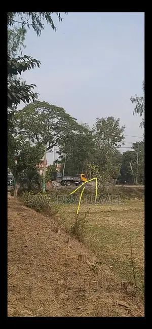 286 Decimal Square Plot for Urgent Sale