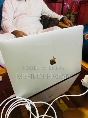 Macbook Pro 2017 Core- i7