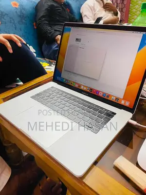 Macbook Pro 2017 Core- i7