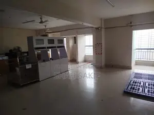 Ready Commercial Space for Rent