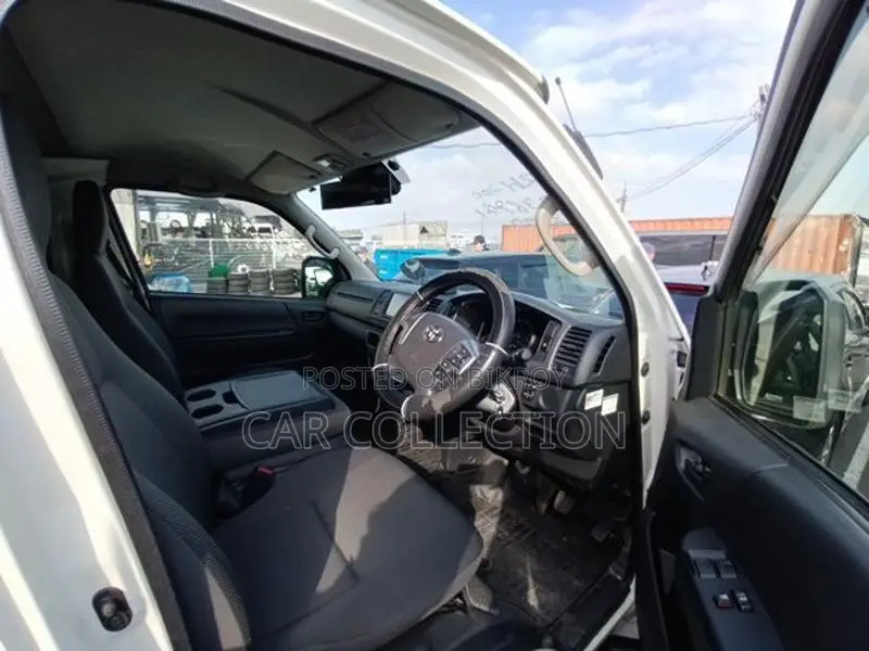 Toyota Hiace GL 2020