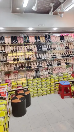 Fully Ready Shop for Rent in AC Market