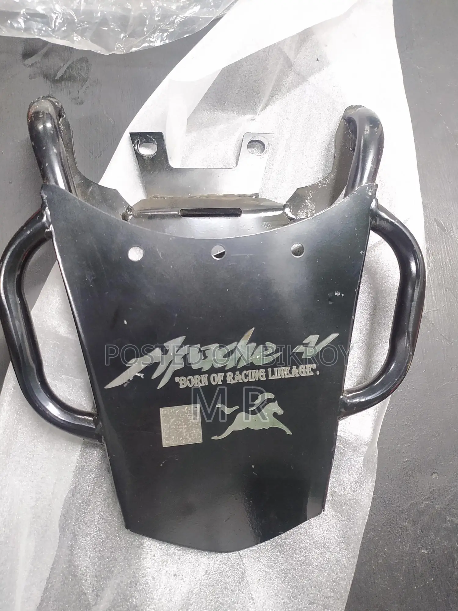 TVS Apache RTR 160 4V Luggage Carrier 2021