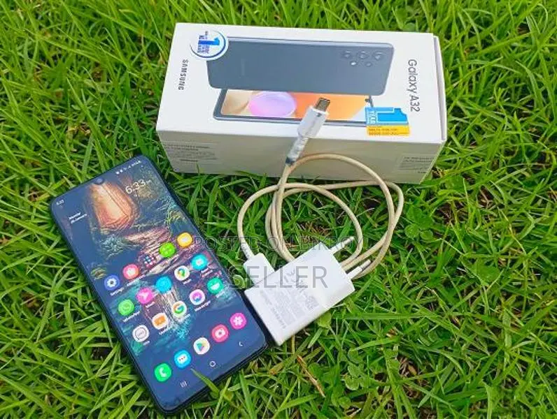 Samsung Galaxy A32 6gb 128gb amoled (Used)