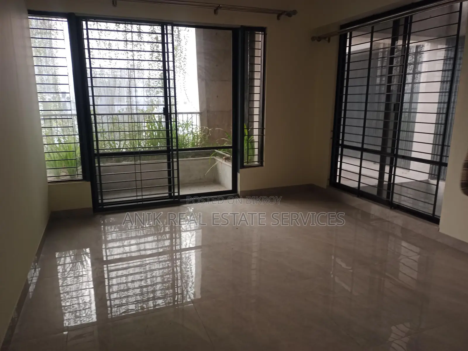 Good Quality 4 Bedroom Un Farnised Flat Rent At Gulshan 2