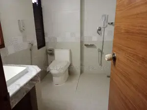 Good Quality 4 Bedroom Un Farnised Flat Rent At Gulshan 2