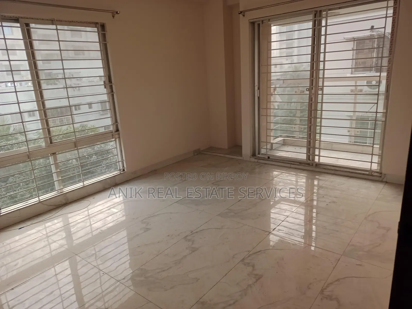Good Quality 4 Bedroom Un Farnised Flat Rent At Gulshan 2