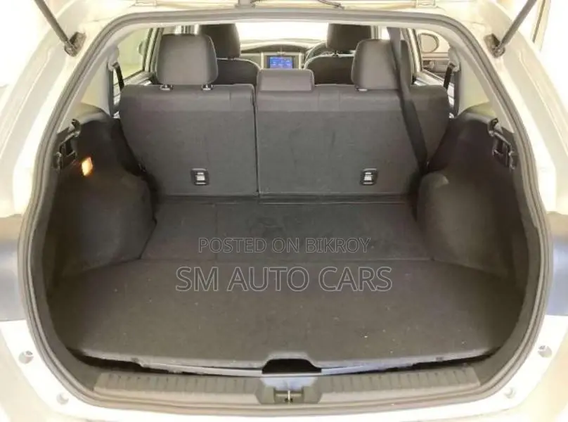 Toyota Fielder Non Hybrid EX White 2020