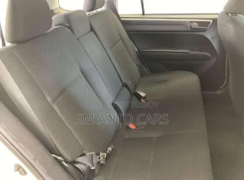Toyota Fielder Non Hybrid EX White 2020