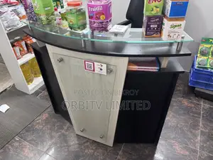 অফিস চেয়ার + ডেস্ক বিক্রয়ের জন্য (প্রায় নতুন!)