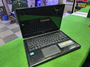 Acer core i3 3rd gen: 4GB 500GB