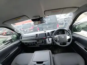 Toyota Hiace GL 2020