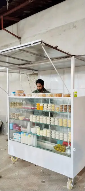 ভ্রাম্যমাণ দোকান বিক্রি হবে