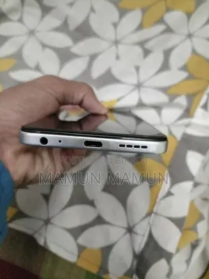 ইনফিনিক্স হট ৬০আই ১২৮ জিবি সাদা