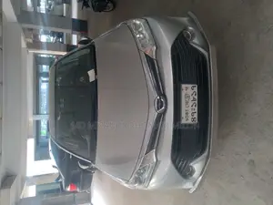 Toyota Axio 2016