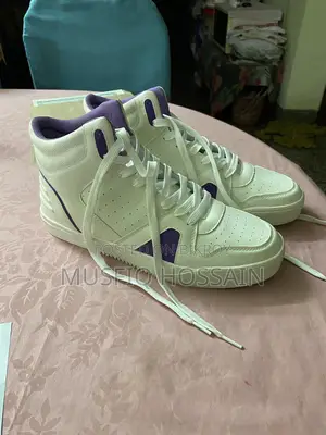 Men's High-top Sneakers Purple And White.