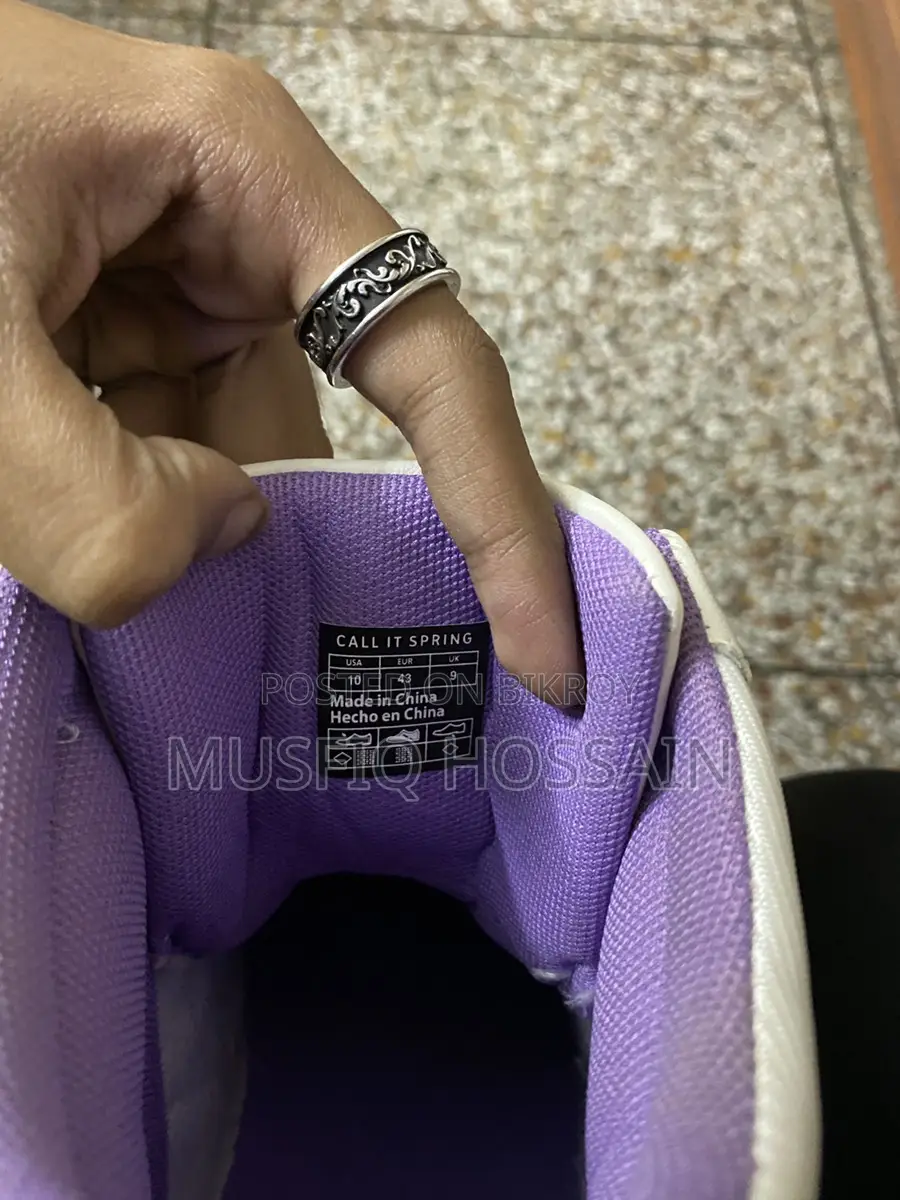 Men's High-top Sneakers Purple And White.