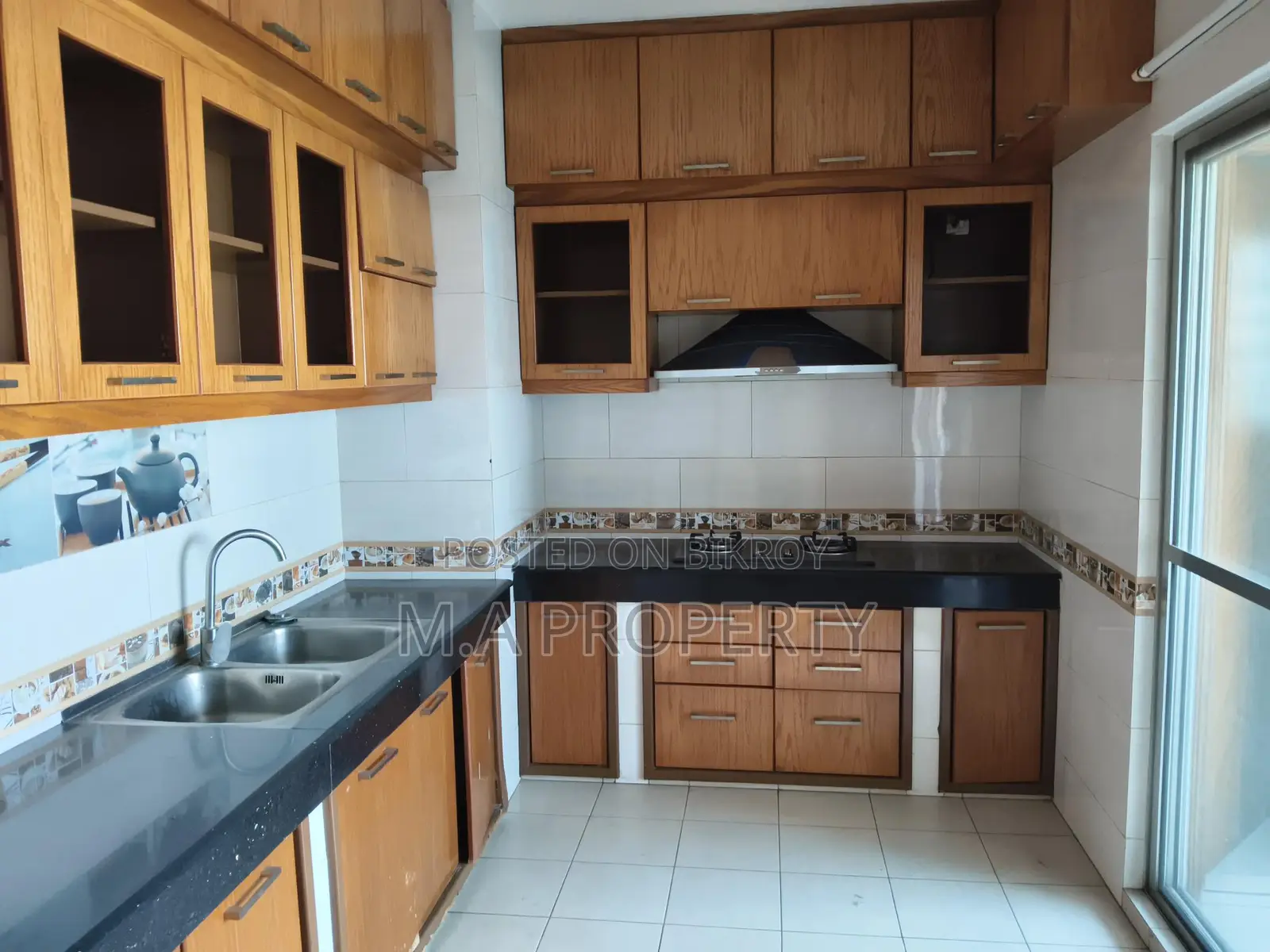 Duplex Apartment Rent 4-Bedroom 2-Car Park Gulshan