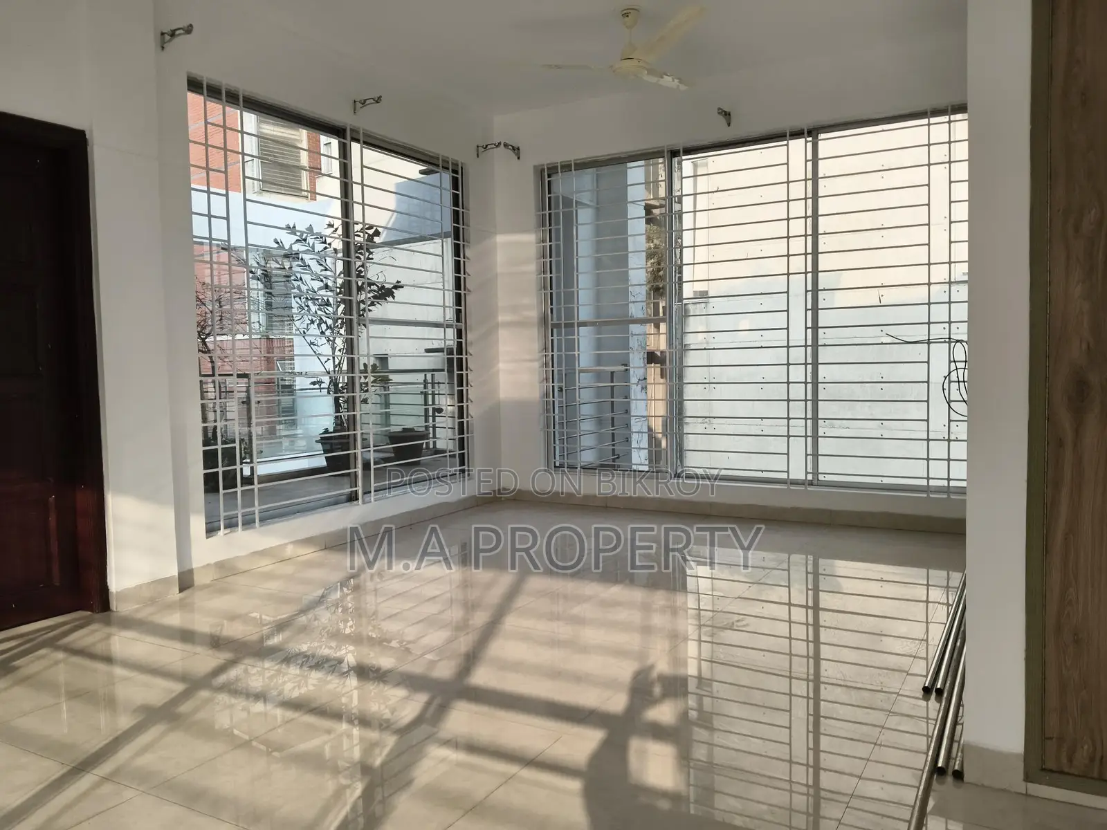 Duplex Apartment Rent 4-Bedroom 2-Car Park Gulshan