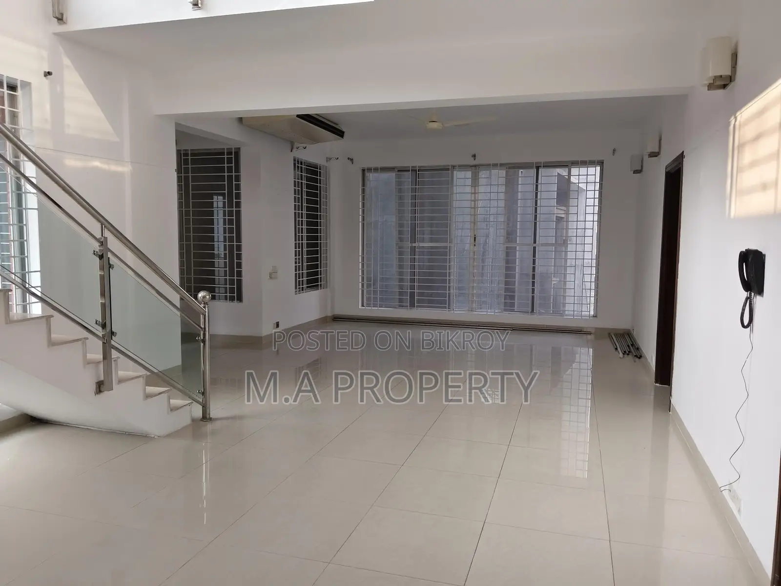 Duplex Apartment Rent 4-Bedroom 2-Car Park Gulshan