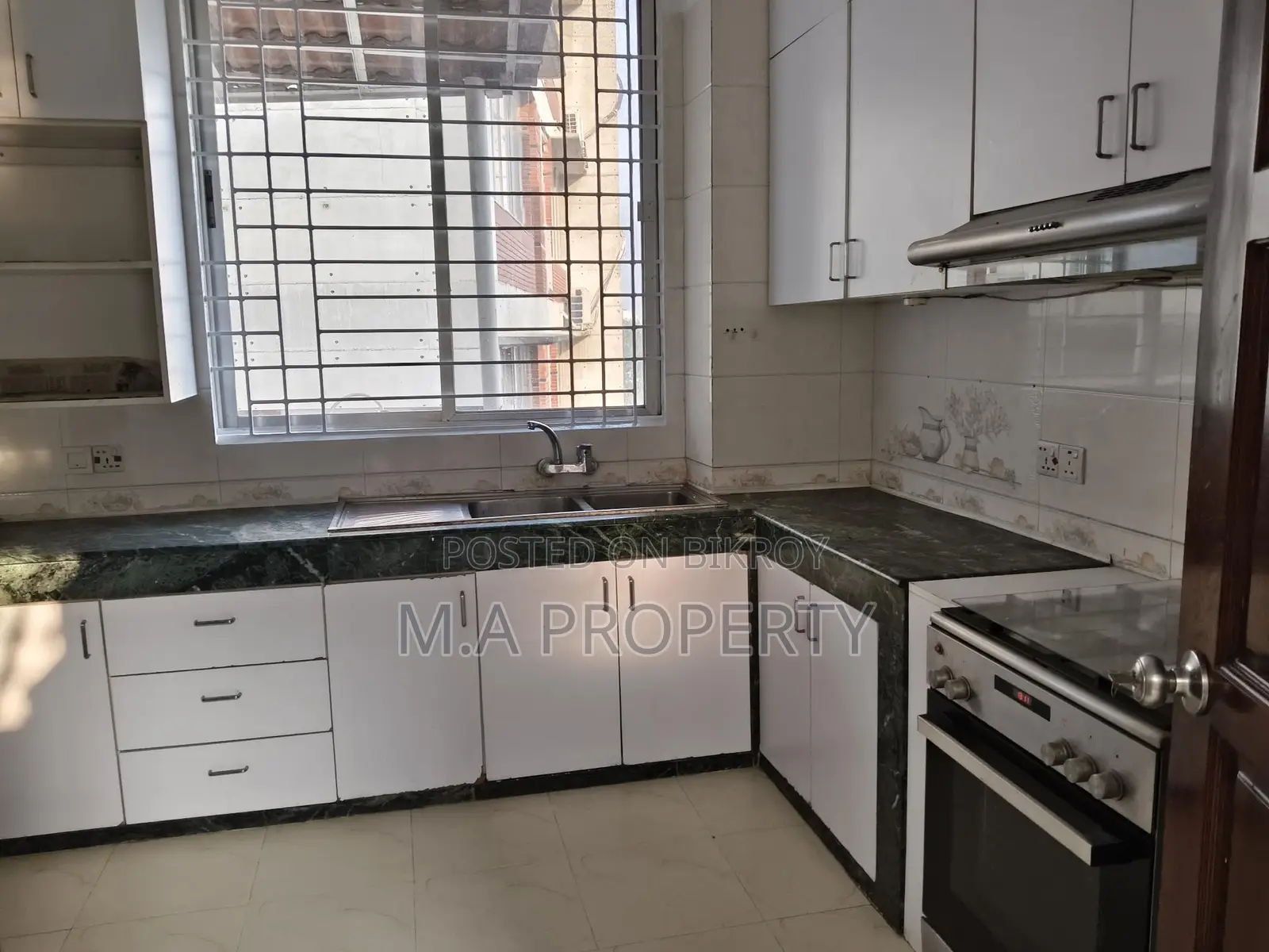 Duplex Apartment Rent 4-Bedroom 2-Car Park Gulshan