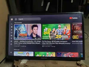 ৩২" স্মার্ট অ্যান্ড্রয়েড টিভি