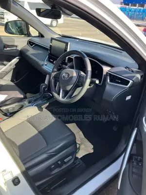 Toyota Corolla Cross Z Leather,Glass RooF 2023