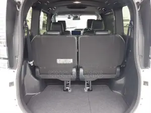 Toyota Voxy ZS KIRAMEKI HYB 2021