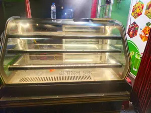 দোকানের মিস্টির রেক